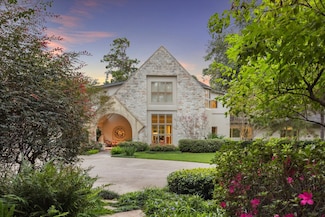 501 W Friar Tuck Ln, Houston, TX 77024