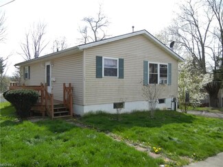 267 E Adams St, Millersburg, OH 44654