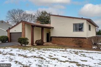 117 Hopeland Ln, Sterling, VA 20164