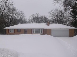 5249 Amarillo St, Kalamazoo, MI 49004