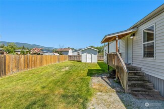 700 N Reed St Unit 69, Sedro Woolley, WA 98284