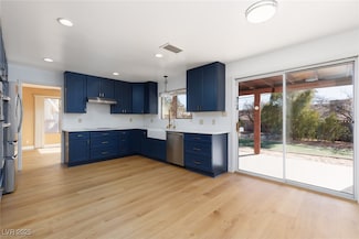 2005 University Cir, Las Vegas, NV 89119