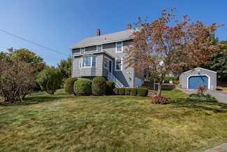 35 Maverick St, Marblehead, MA 01945