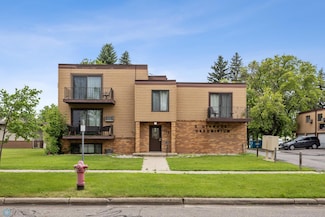 1225 7th St S Unit 6, Moorhead, MN 56560