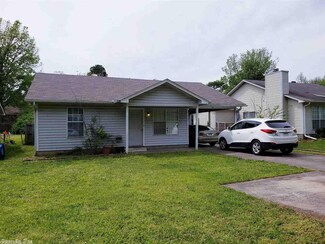 425 Mildred St, Conway, AR 72034
