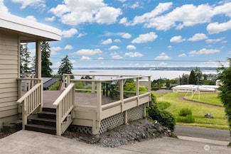 117 Underhill Rd, Bellingham, WA 98225