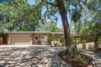 3359 Springhill Rd, Lafayette, CA 94549