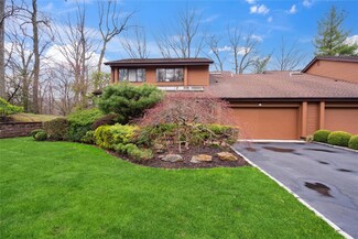 23 Yale Dr, Manhasset, NY 11030