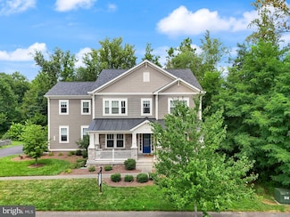 41062 Lyndale Woods Dr, Aldie, VA 20105