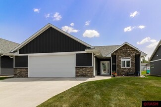 3105 3105 Buttercup Trail, Mankato, MN 56001