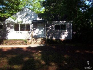 402 Anderson St, Tabor City, NC 28463