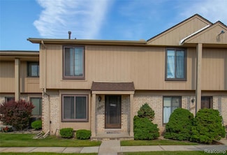 13834 Barcroft Way, Warren, MI 48088