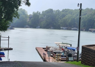 Lot 6 Sunny Cove Dr, North Shore, VA 24121