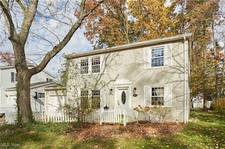 1633 Bancroft St, Cuyahoga Falls, OH 44221