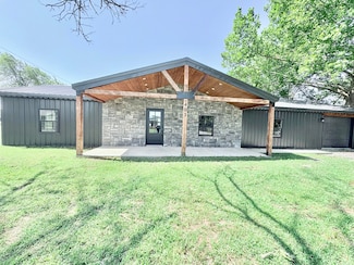 401 E 17th St, Lockwood, MO 65682