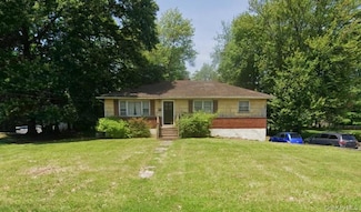 132 S Conger Ave, Congers, NY 10920