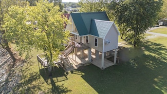 617 & 609 B f Terry Cir, Savannah, TN 38372