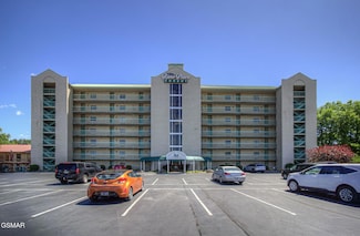 3215 N River Rd Unit 103, Pigeon Forge, TN 37863