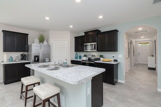 112 SW Inwood Ave, Port Saint Lucie, FL 34984