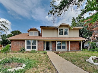 1103 Portland Dr, Roanoke, TX 76262