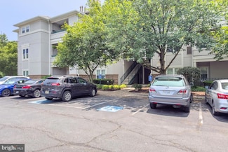 12024 Taliesin Place Unit 33, Reston, VA 20190