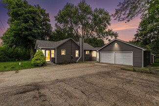 9180 17 Mile Rd, Marshall, MI 49068