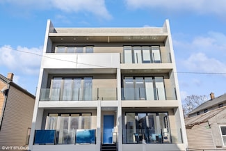 718 W 17th St Unit 1E, Chicago, IL 60616