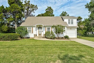 4315 N Grove Ave, Warr Acres, OK 73122