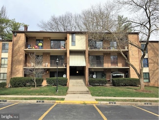 13215 Dairymaid Dr Unit 302, Germantown, MD 20874