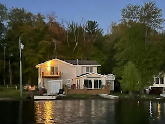 51156 Maple Rd, Marcellus, MI 49067