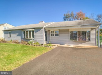 317 Neshaminy St, Langhorne, PA 19047