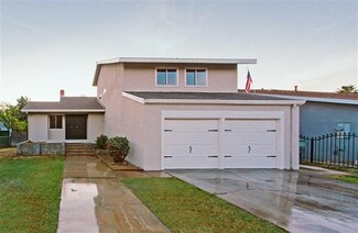 2224 S Laureen Ave, Fresno, CA 93725
