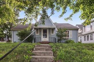 709 2nd St, Platte City, MO 64079