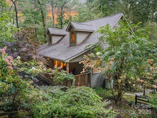 779 Thissa Way, Brevard, NC 28712