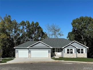 508 Shoshone Dr, Waynesville, MO 65583