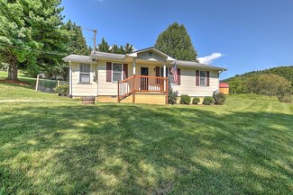 109 Barnes St, Fall Branch, TN 37656