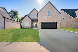 427 Blue Ridge Ct, Clarksville, TN 37043