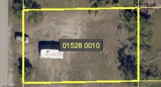 521 NE 19th Ct, Cape Coral, FL 33909