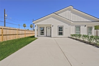 9301 E Avenue L Unit A, Houston, TX 77012