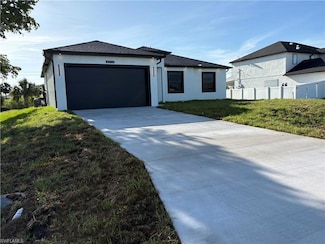 2013 NE 15th Place, Cape Coral, FL 33909
