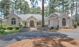 43 Mcmichael Dr, Pinehurst, NC 28374
