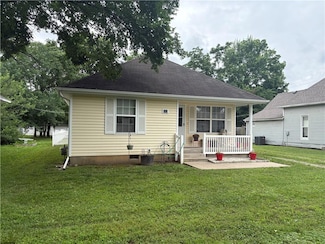 510 E 9th St, Pittsburg, KS 66762