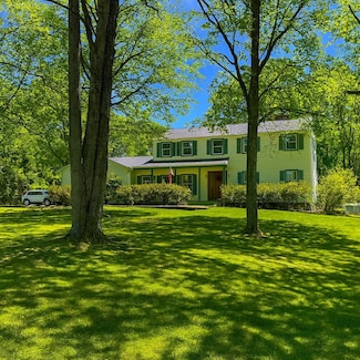 114 Hershey Rd, Franklin, PA 16323