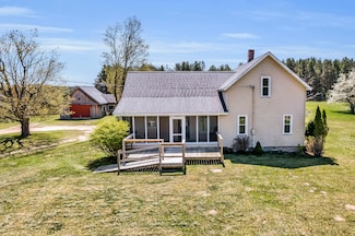 1313 W Lever Rd, Hart, MI 49420