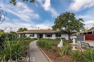 1745 Bridgeport Ave, Claremont, CA 91711
