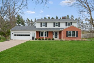 2307 Crosswind Dr, Kalamazoo, MI 49008