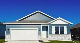 2786 Anne Dr, Hiawatha, IA 52233