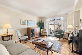 207 Shearwater Ct W Unit 55, Jersey City, NJ 07305