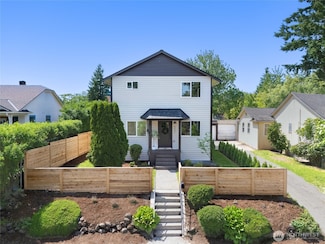 5041 Bowen Place S, Seattle, WA 98118