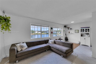 333 SW 86th Ave Unit 206, Pembroke Pines, FL 33025